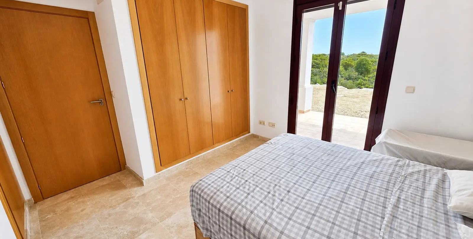 Продажа таунхауса в Casares Playa 45