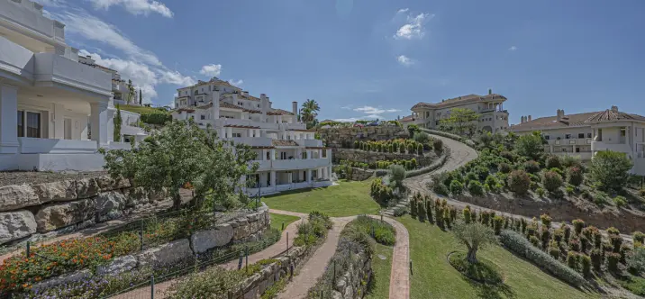 Venta de ático en Nueva Andalucía 1