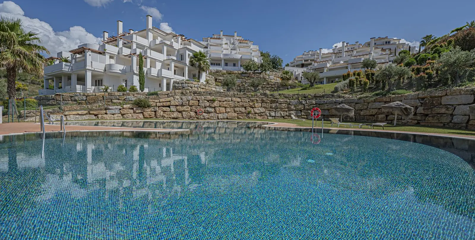 Sale of penthouse in Nueva Andalucía 6