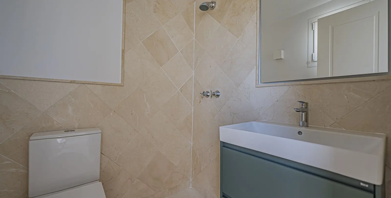 Sale of penthouse in Nueva Andalucía 20