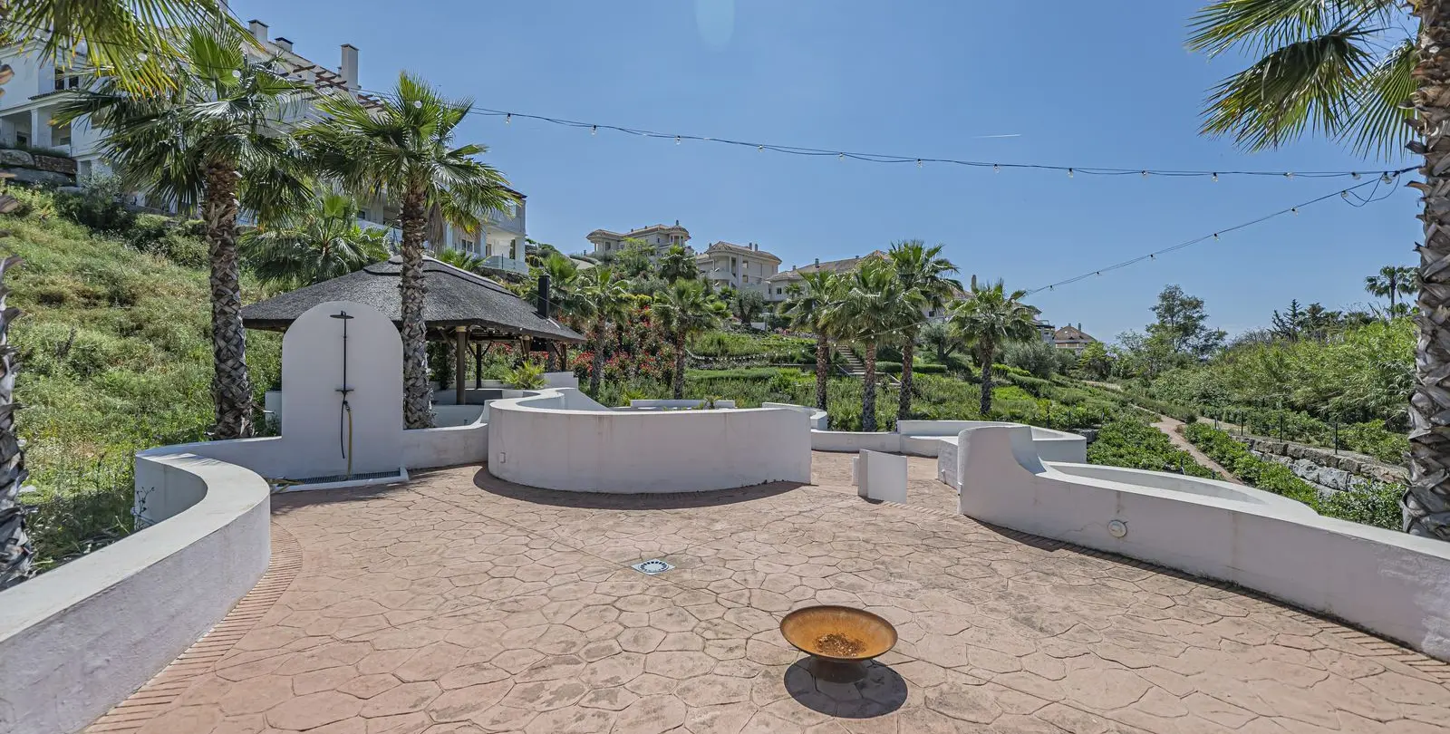 Sale of penthouse in Nueva Andalucía 34