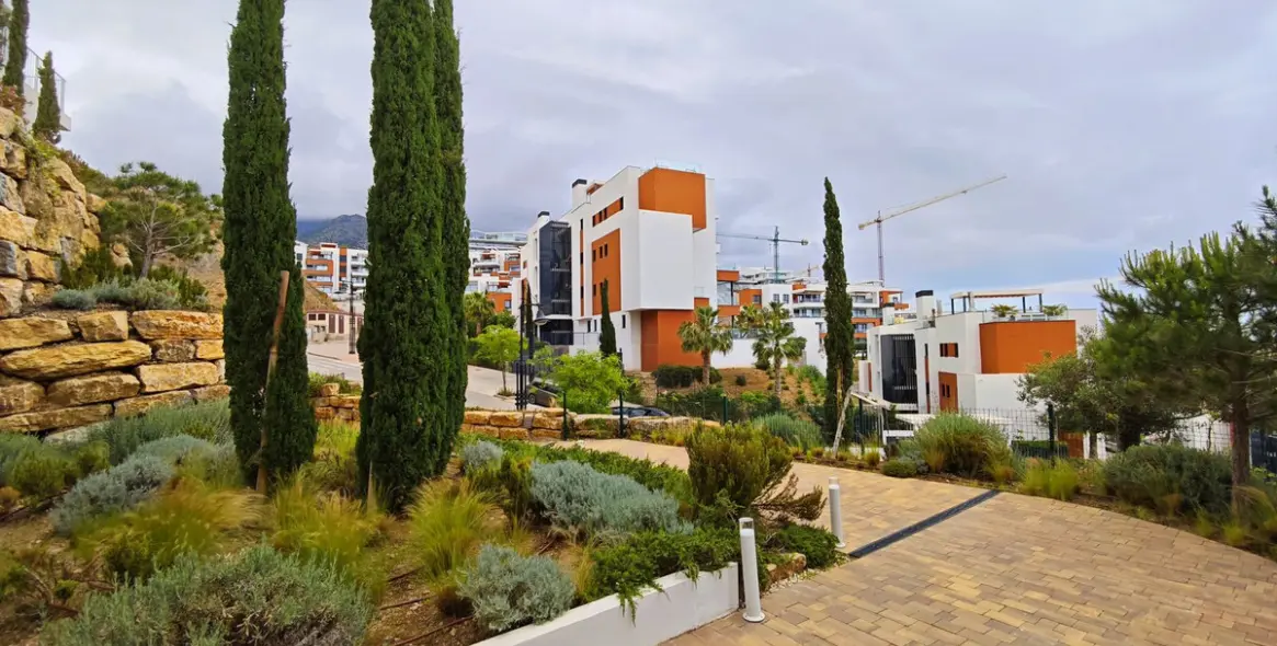 Venta de ático dúplex en Higueron 23