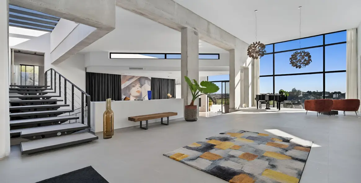 Venta de villa independiente en El Paraiso 2