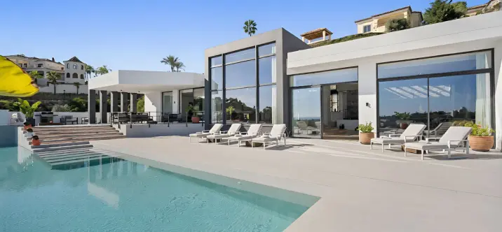 Venta de villa independiente en El Paraiso 2