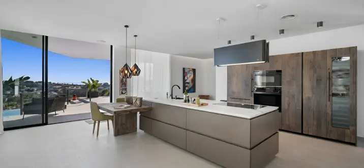 Venta de villa independiente en El Paraiso 4