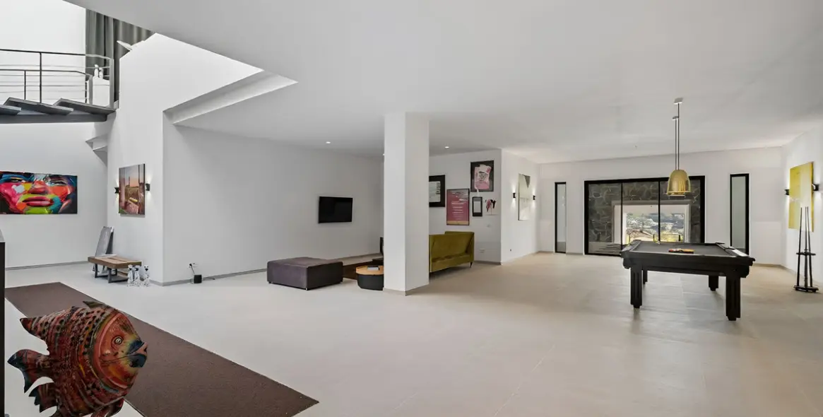Venta de villa independiente en El Paraiso 26