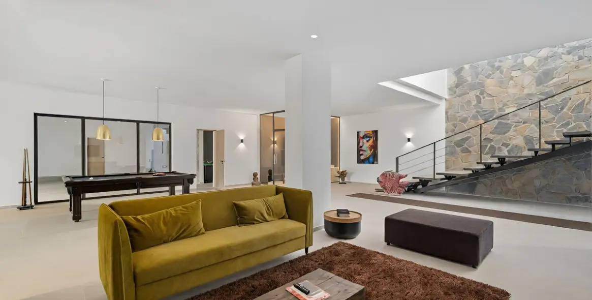Venta de villa independiente en El Paraiso 27