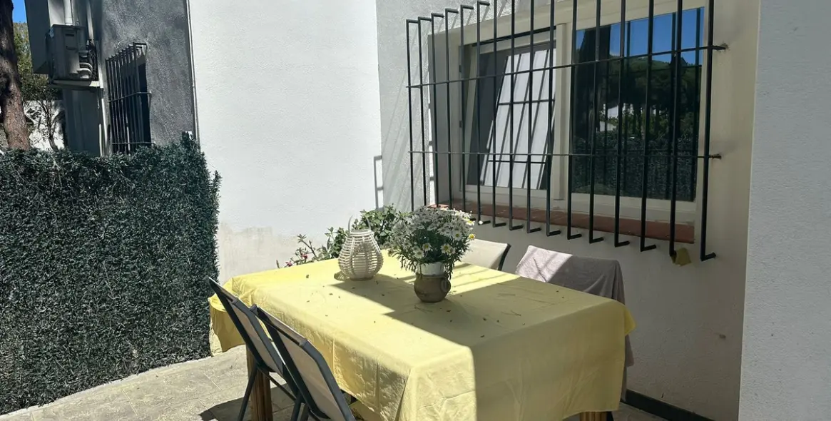 Short-term rent of townhouse in New Golden Mile 13