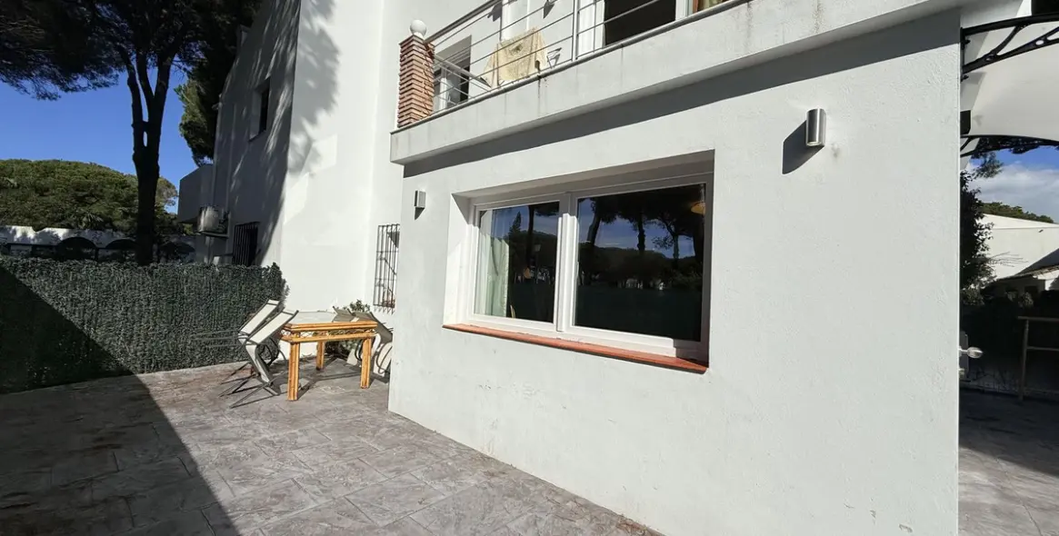 Short-term rent of townhouse in New Golden Mile 18