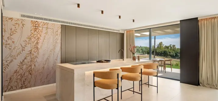 Venta de villa independiente en Nueva Andalucía 2