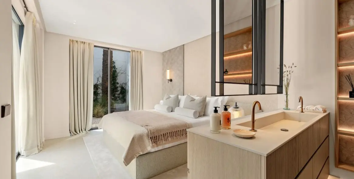 Venta de villa independiente en Nueva Andalucía 4