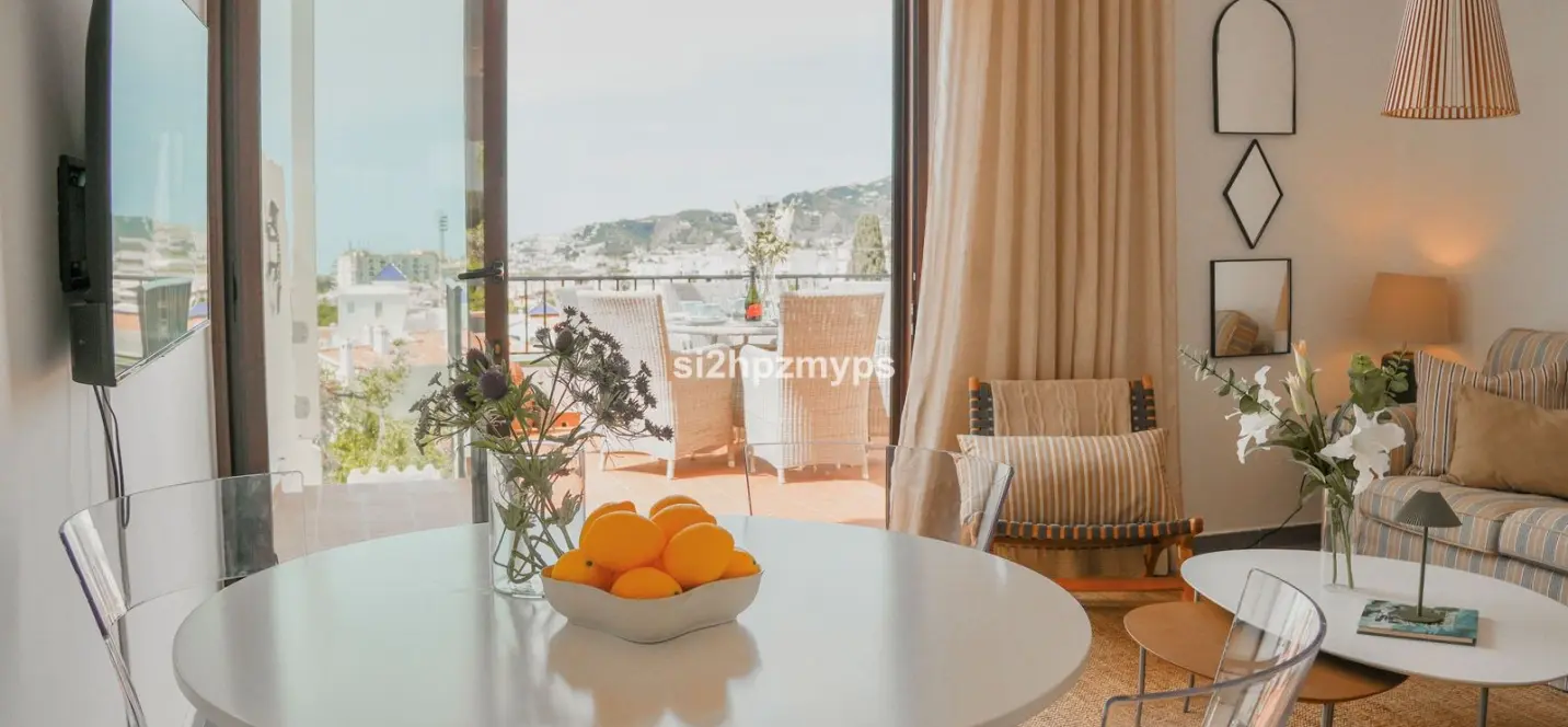 Sale of townhouse in Nerja 2