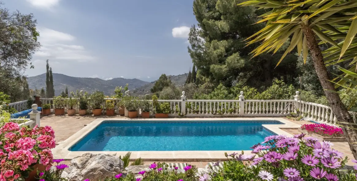 Venta de villa independiente en Cómpeta 30
