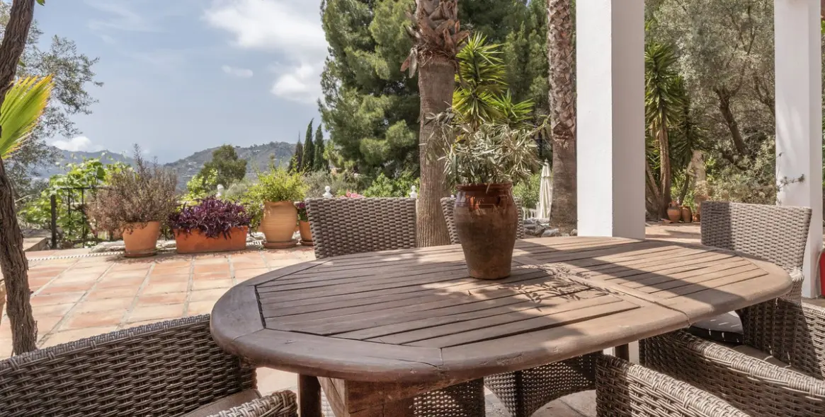 Venta de villa independiente en Cómpeta 37