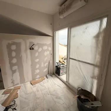 Sale of penthouse in The Golden Mile