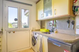 Image 6 thumb