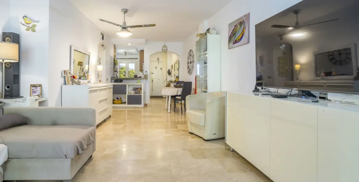 Продажа апартаментов на первом этаже в Mijas Costa 9