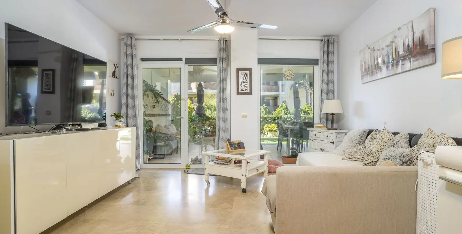 Sale of ground floor apartment in Mijas Costa 4