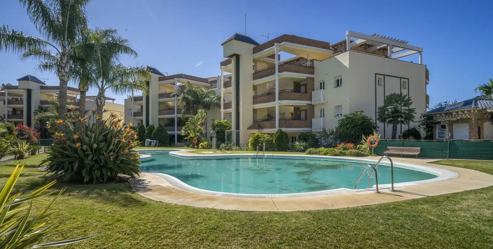 Sale of ground floor apartment in Mijas Costa 6