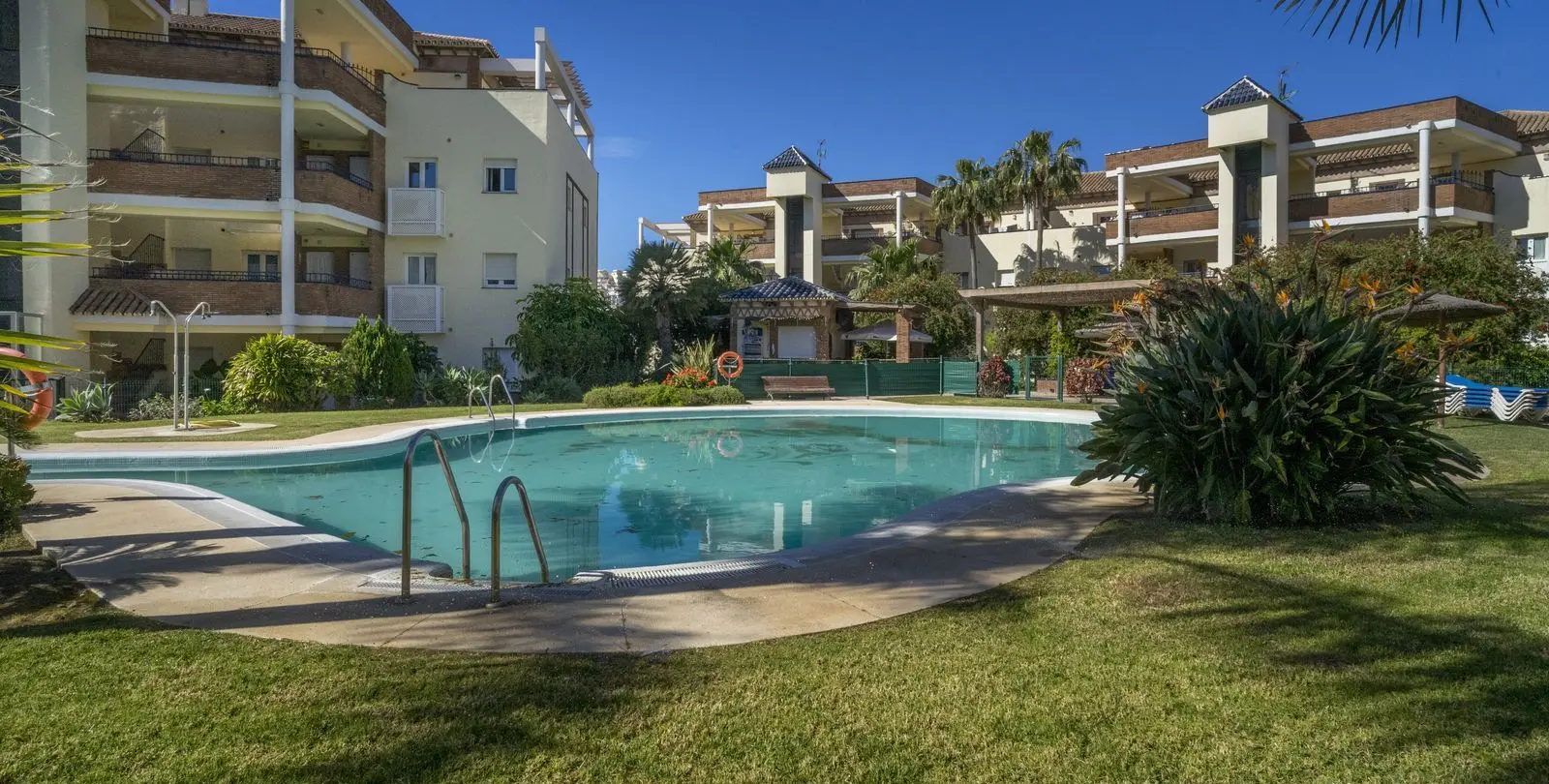 Sale of ground floor apartment in Mijas Costa 26