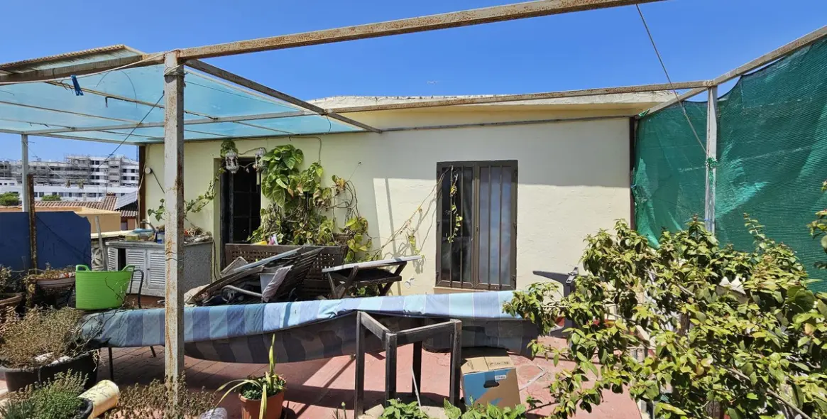 Sale of semi-detached house in Estepona 17