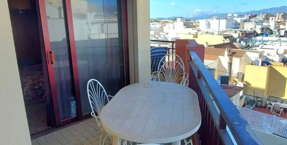 Venta de apartamento en planta media en Fuengirola 6