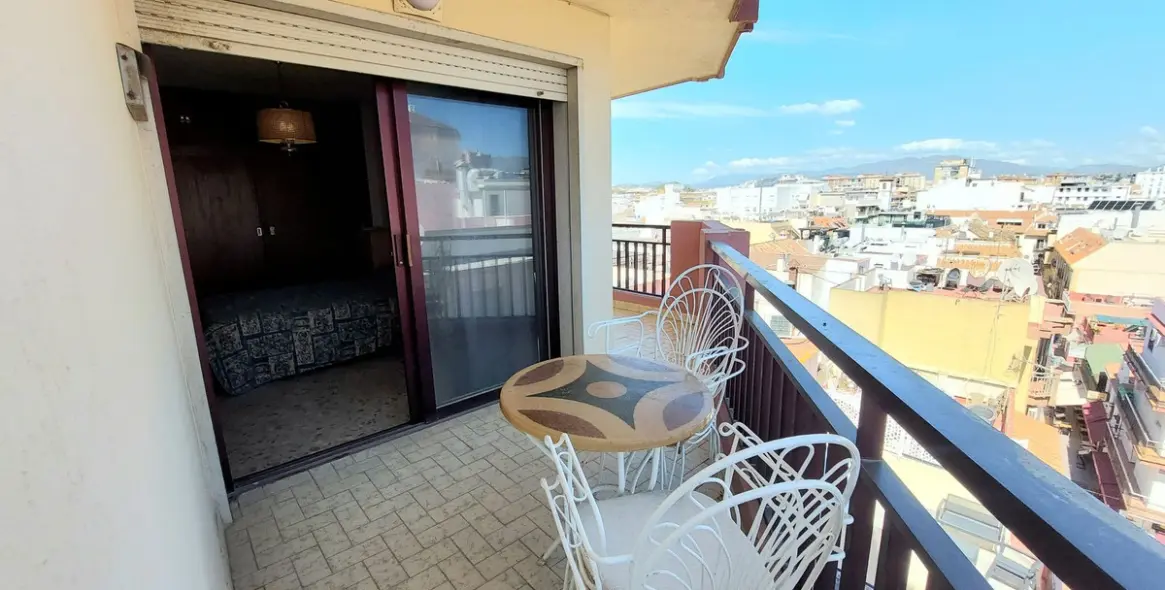 Venta de apartamento en planta media en Fuengirola 32
