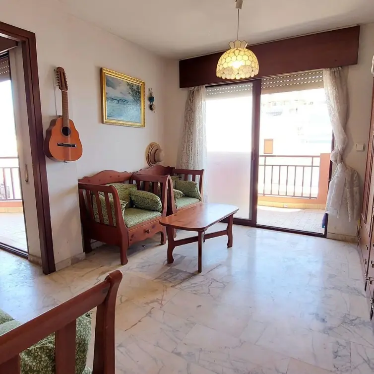 Venta de apartamento en planta media en Fuengirola