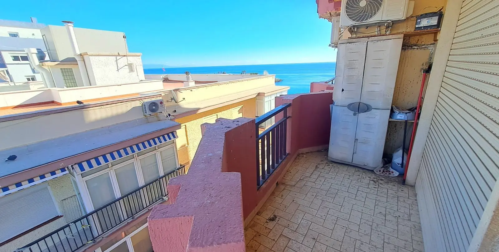 Venta de apartamento en planta media en Fuengirola 5