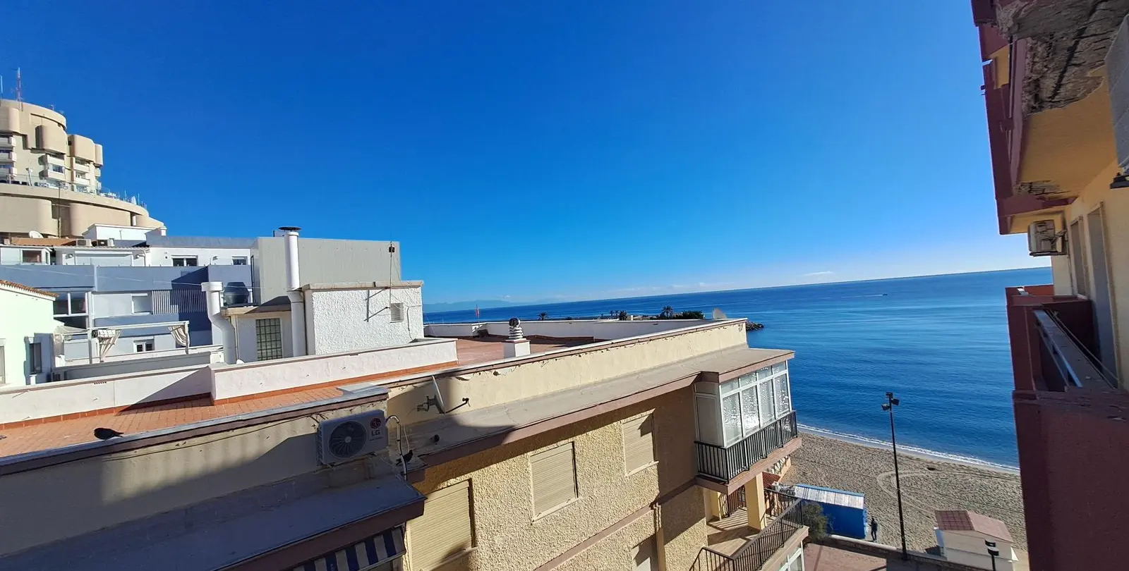 Venta de apartamento en planta media en Fuengirola 11