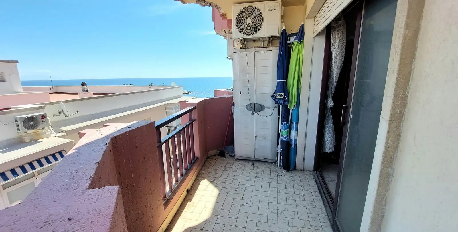 Venta de apartamento en planta media en Fuengirola 30