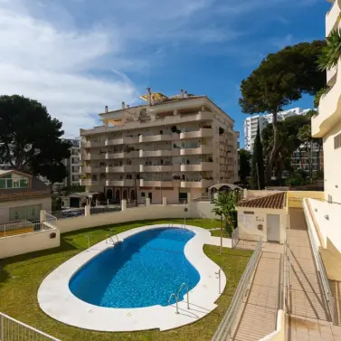 Sale of middle floor apartment in Benalmadena