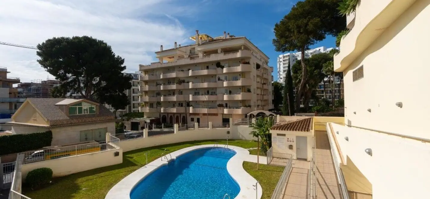 Продажа апартаментов на среднем этаже в Benalmadena 1
