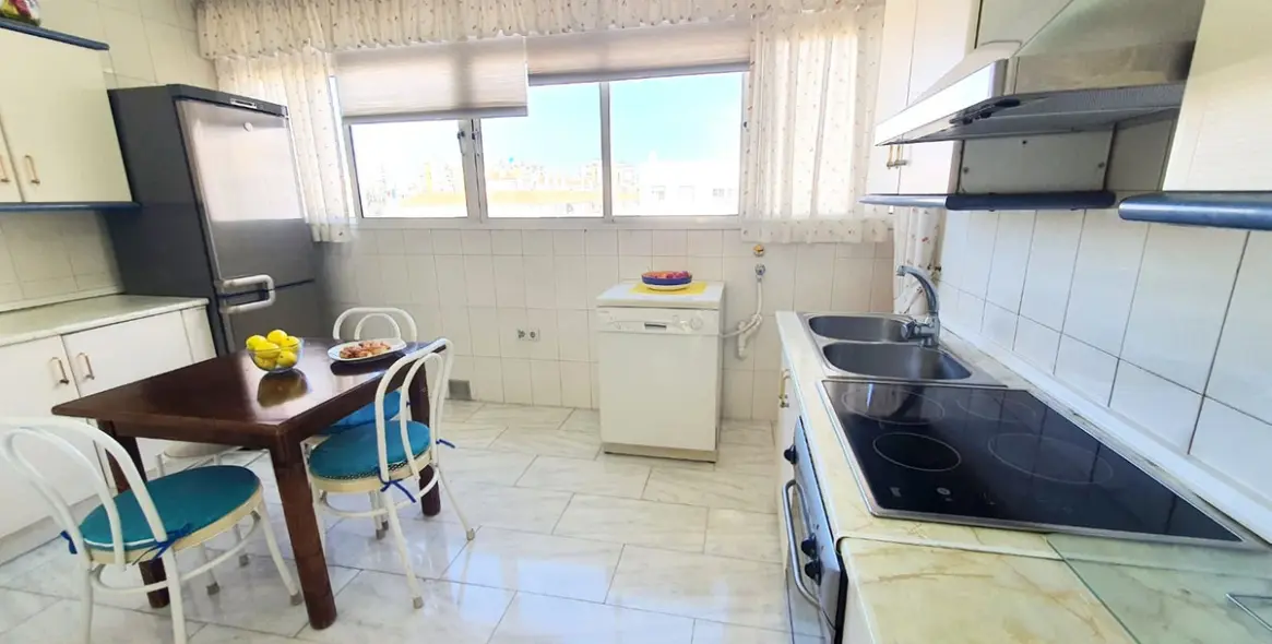 Sale of penthouse in Fuengirola 6