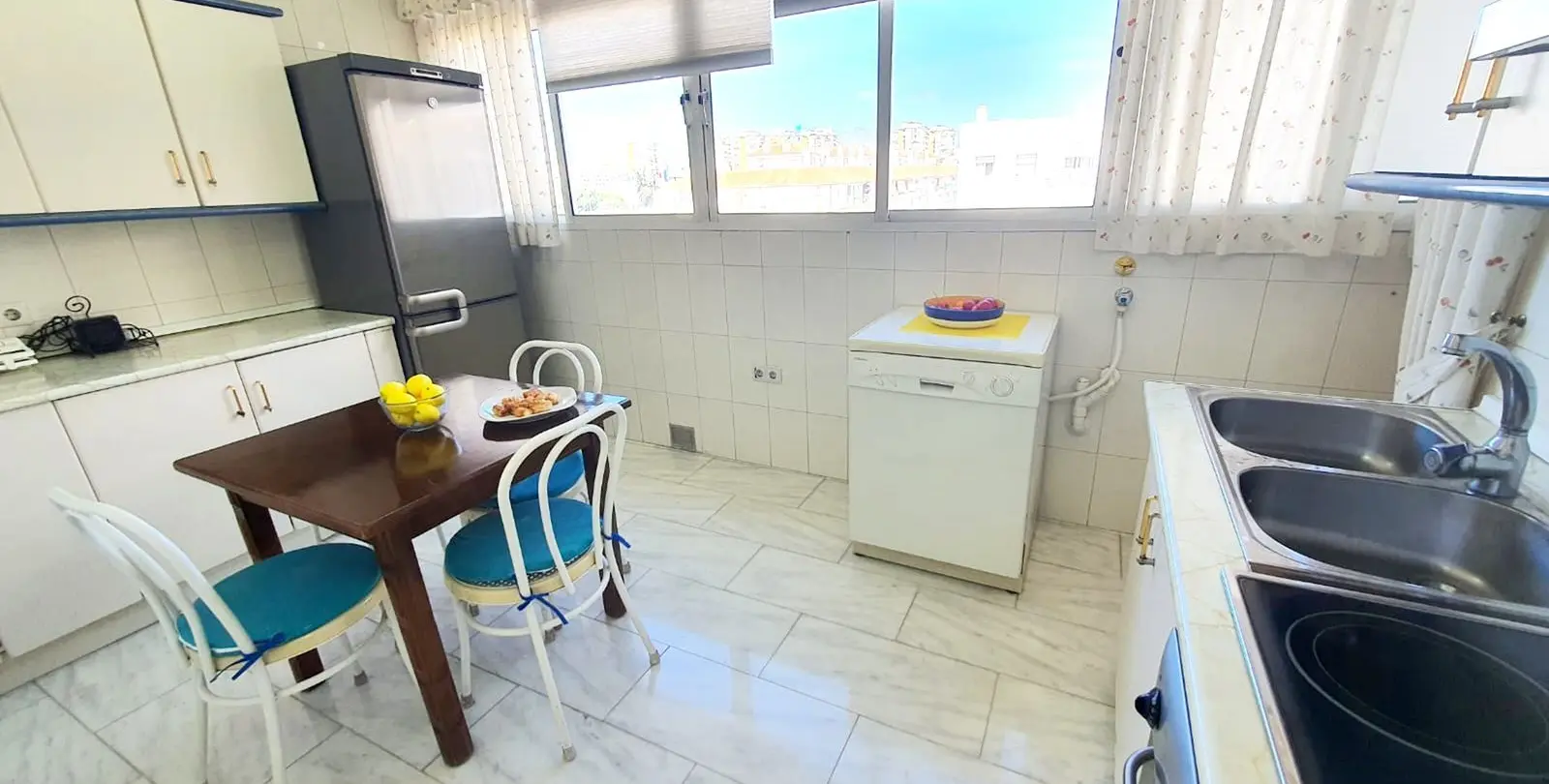 Sale of penthouse in Fuengirola 7