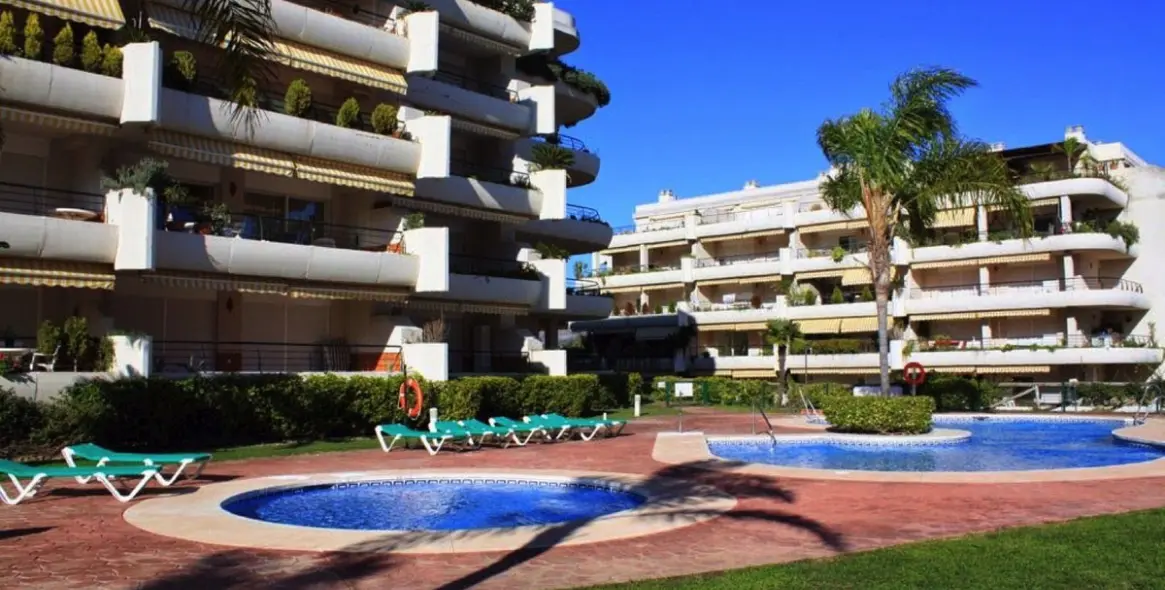 Venta de ático en Guadalmina Alta 1