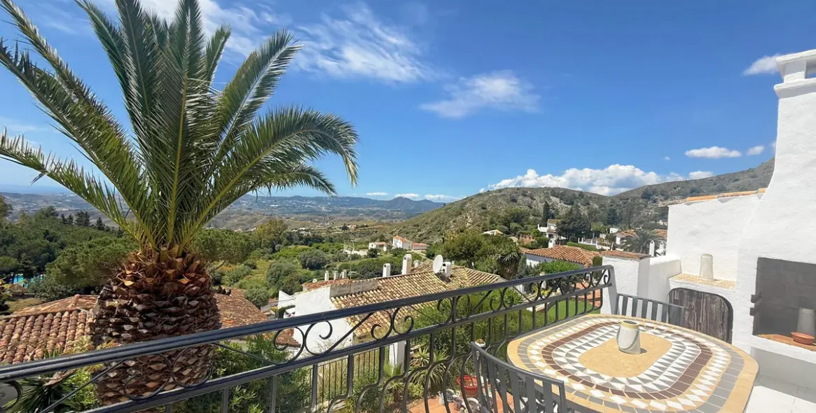 Продажа дома на две семьи в Mijas 3