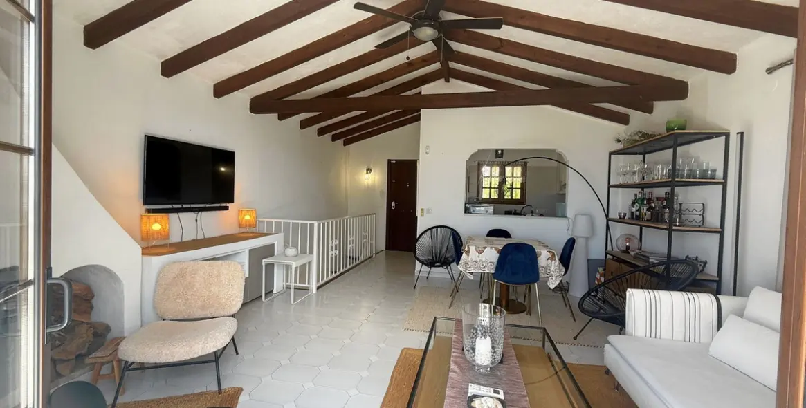 Продажа дома на две семьи в Mijas 11