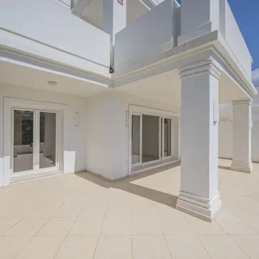 Sale of ground floor apartment in Nueva Andalucía