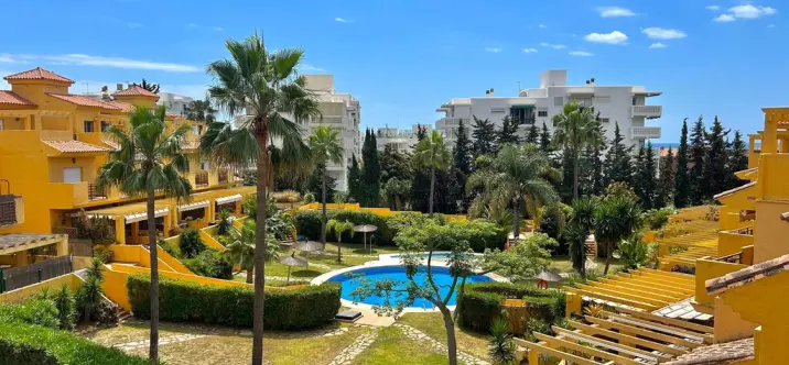 Sale of semi-detached house in Estepona 1