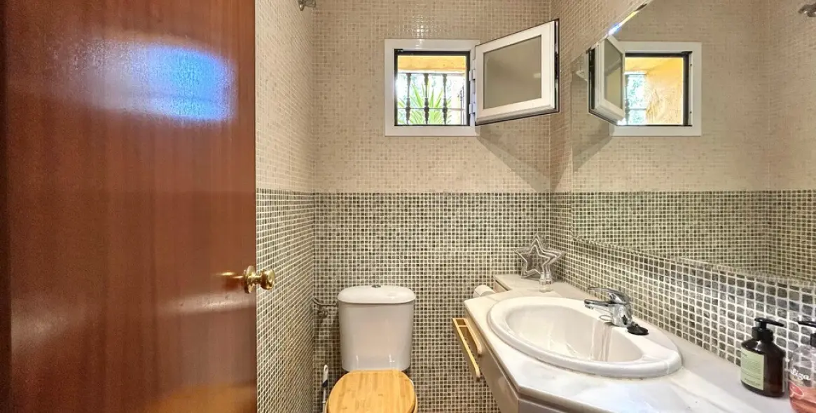 Sale of semi-detached house in Estepona 10