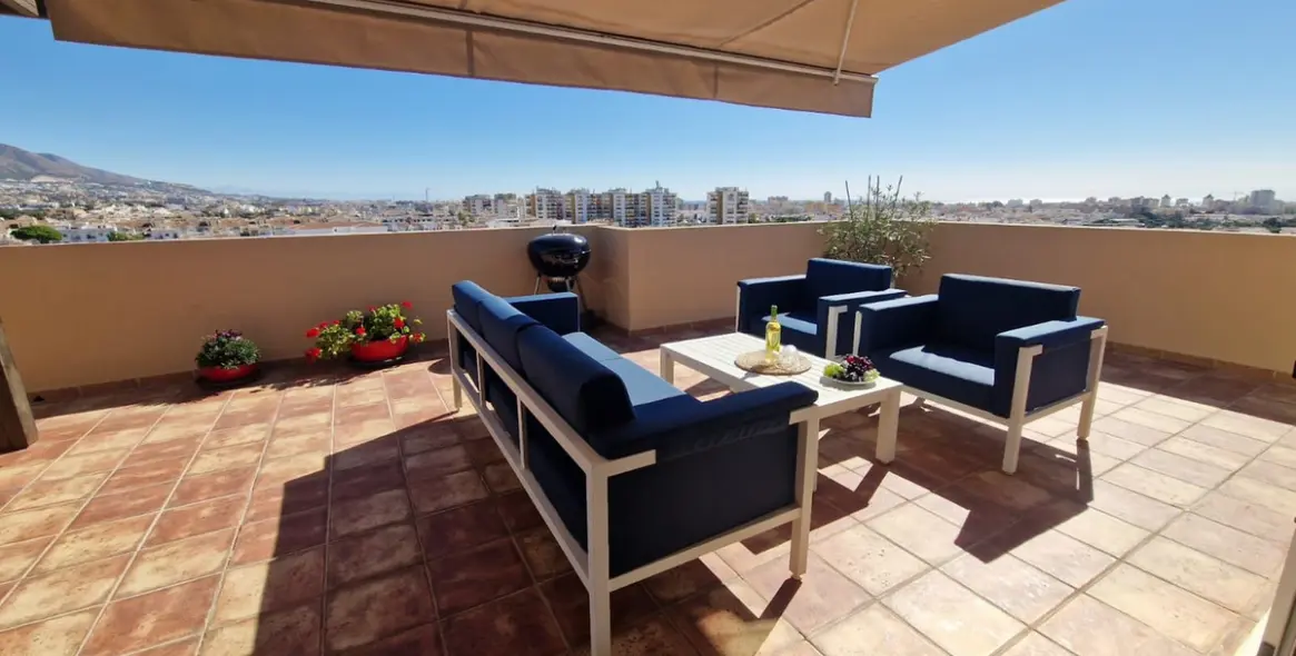 Sale of penthouse in Mijas Costa 39