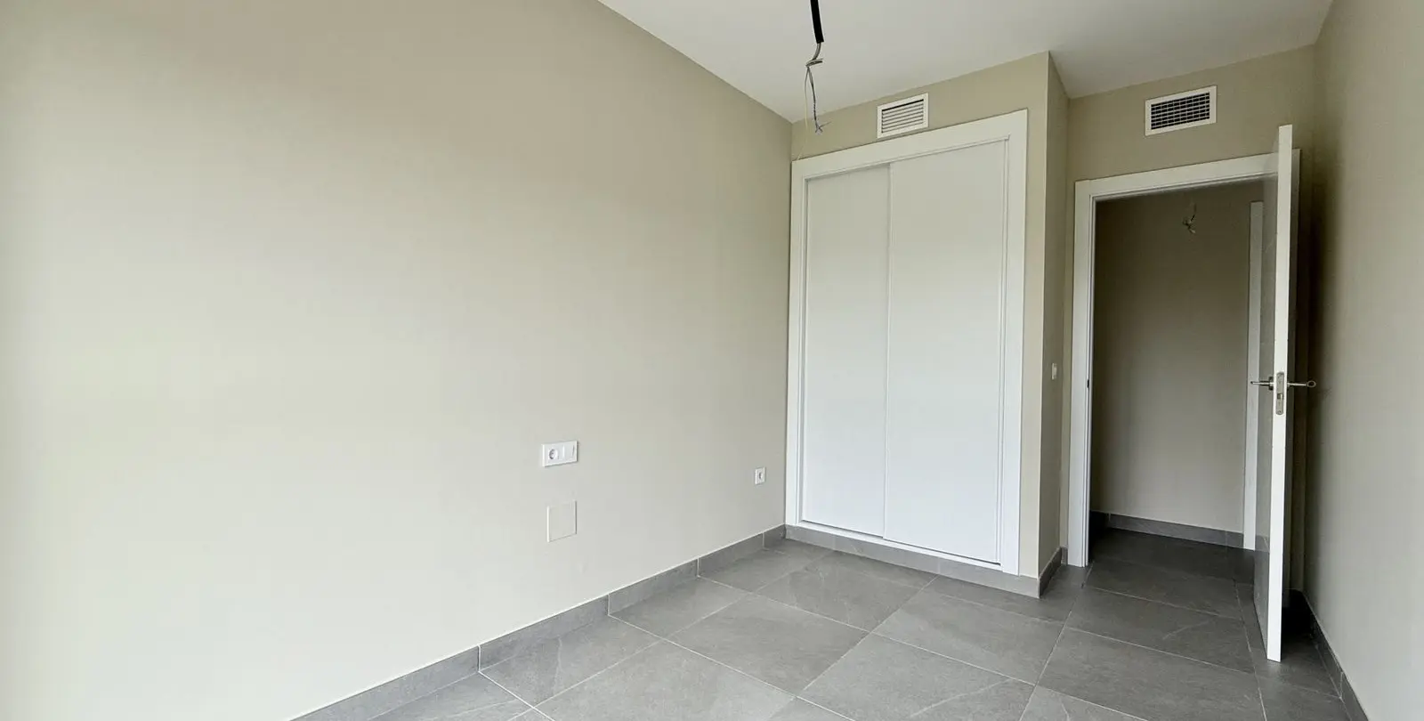 Venta de ático en El Chaparral 23