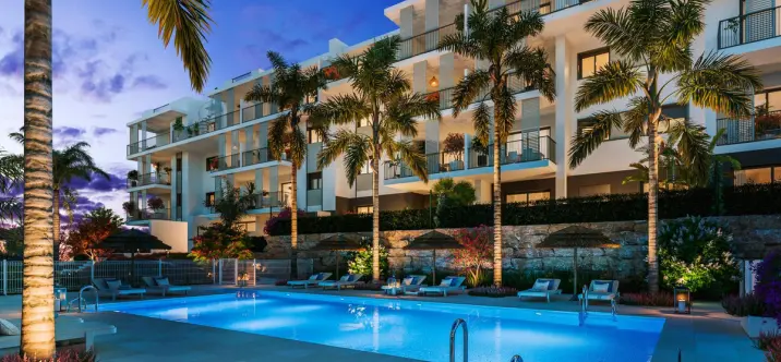 Sale of ground floor apartment in Estepona 3