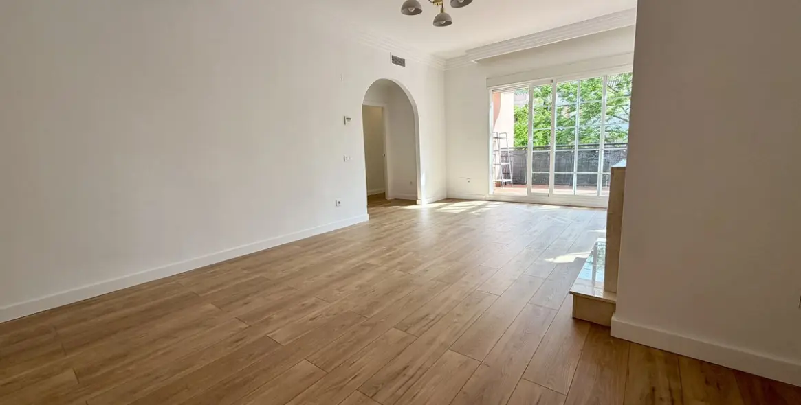 Sale of penthouse in Nueva Andalucía 3