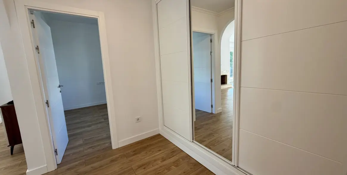 Sale of penthouse in Nueva Andalucía 6