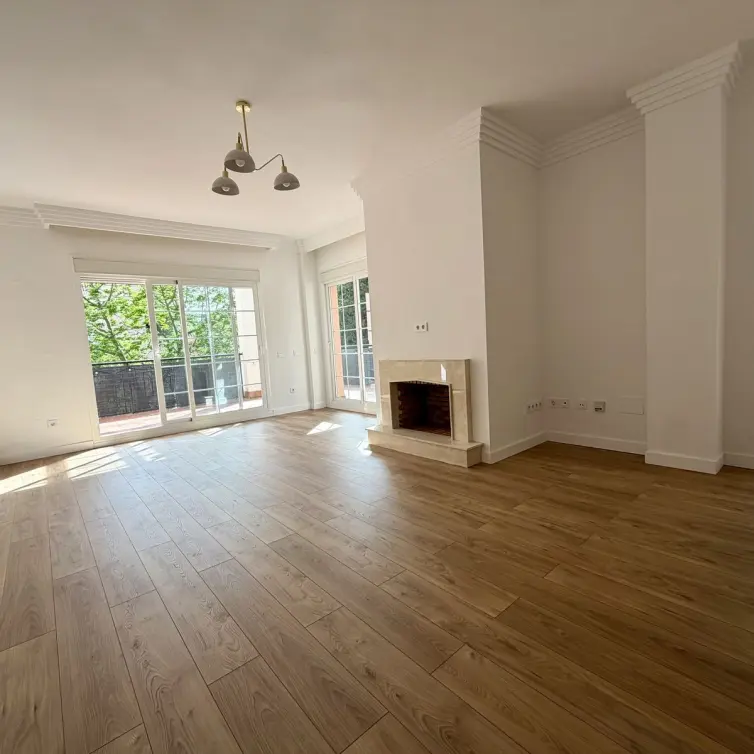 Sale of penthouse in Nueva Andalucía