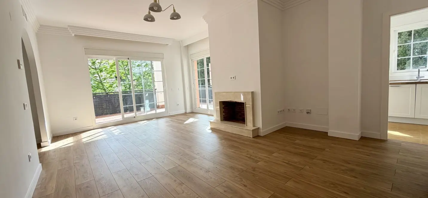 Sale of penthouse in Nueva Andalucía 0