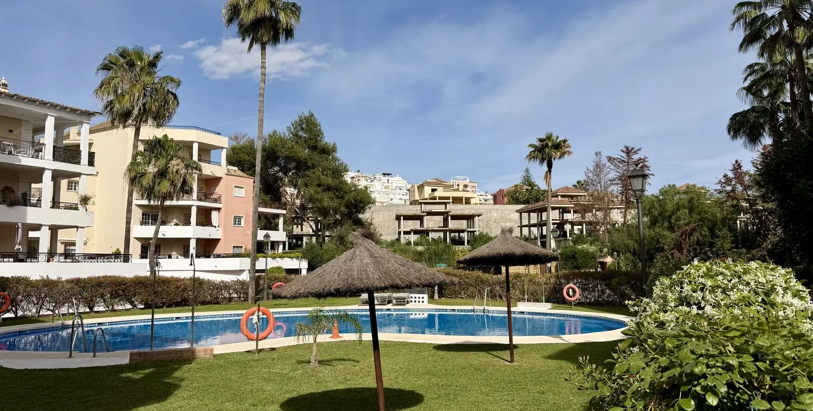 Sale of penthouse in Nueva Andalucía 2
