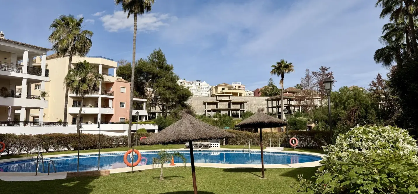 Sale of penthouse in Nueva Andalucía 1